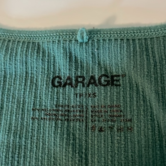 Cropped Tank Top from Garage - Picture 3 of 4